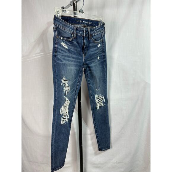 American Eagle next level stretch size 2 jeggin crop distressed medium blue wash - Picture 3 of 15